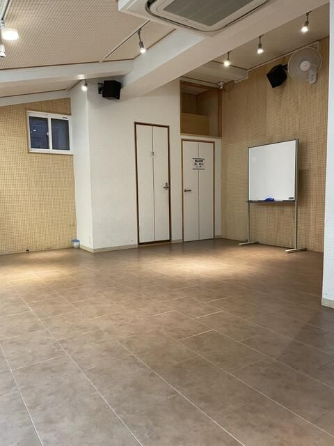 新宿区百人町１丁目の店舗一部の内装