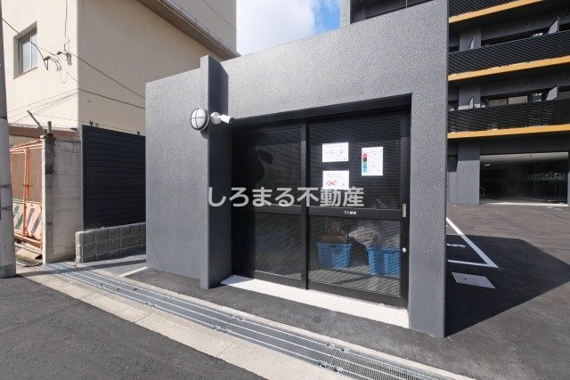 ワールドアイ難波City Gateのエントランス