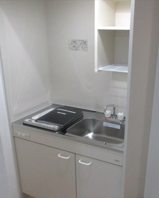リーフハイツ西日暮里　１０３号室のキッチン