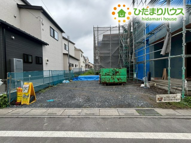 深谷市上野台　第61期　新築一戸建て　ワイウッドコート　03の駐車場