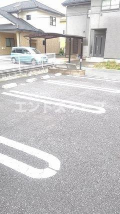 プラシードの駐車場|高崎、前橋のお部屋探しはエンドスケープまで！お客様の理想お聞かせ下さい♪