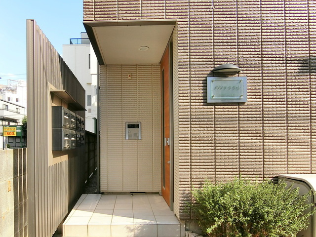 メゾン デ ラ ヴィレのエントランス|★安心のモニター付きオートロック完備です★