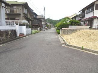 【前面道路含む現地写真】 | 川西市清和台西5丁目3の79　建築条件無土地