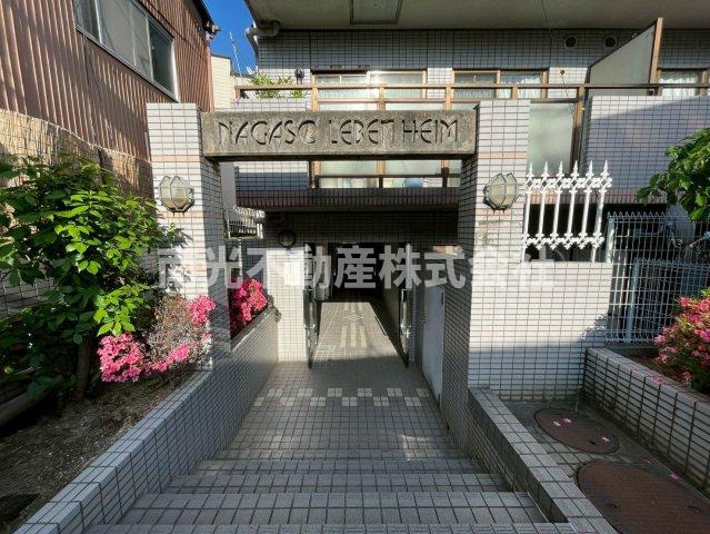 長瀬レーベンハイムのエントランス