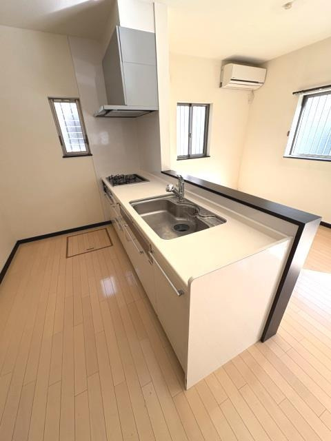 名塩平成台戸建のキッチン