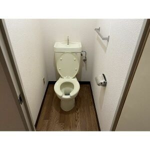 JSビルのトイレ|トイレ（手洗い付き）、とても綺麗で清潔感があります♪