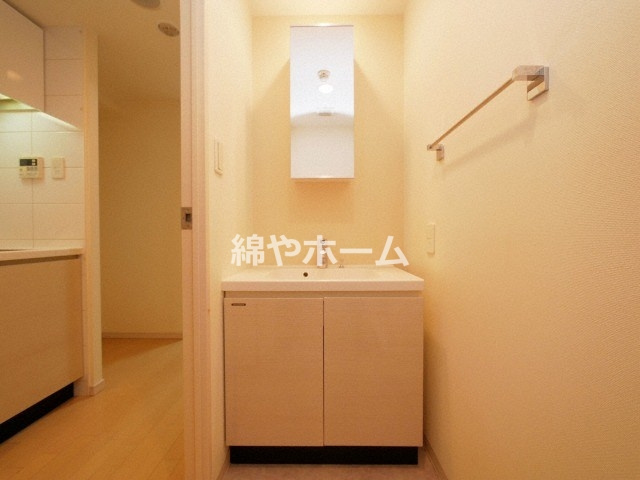 スワンズシティ天満橋の洗面所|洗面所です