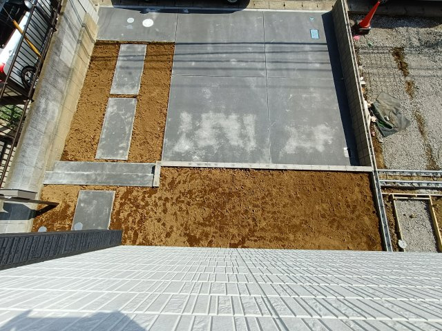 吉川市　中曽根2丁目　新築戸建　全3棟の玄関|玄関です