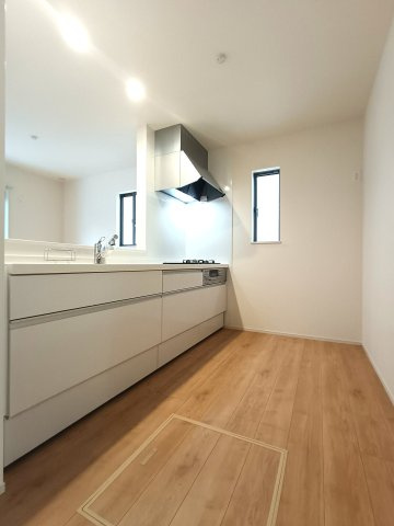吉川市　中曽根2丁目　新築戸建　全3棟のキッチン|施工例です
