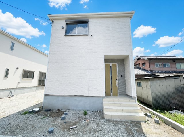 ■門真市江端町　第3期　新築一戸建ての外観|安心の10年保証！外観を美しく保ち、雨水で汚れを落とします！気になることがありましたら、お気軽にお問い合わせください！