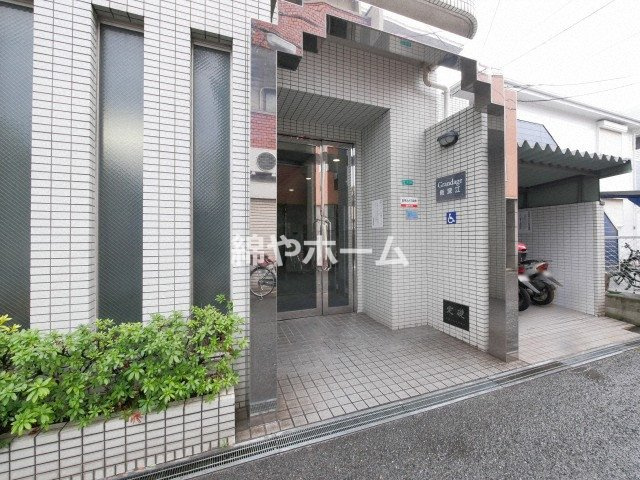 グランデージ新深江のエントランス|ゆとりのあるエントランスです