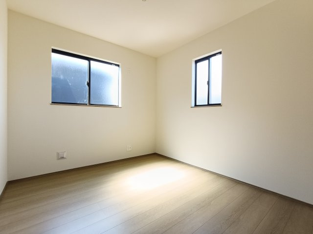 吉川市　中曽根2丁目　新築戸建　全3棟の洋室|ゆったりした洋室です