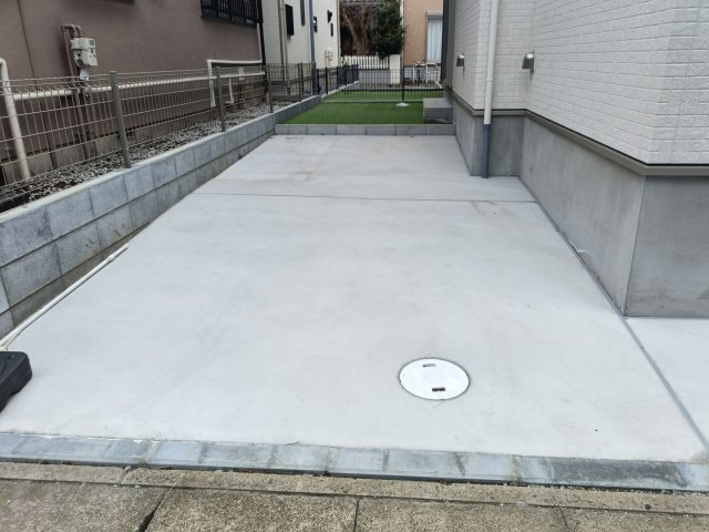 吉川市　中曽根2丁目　新築戸建　全3棟の駐車場|施工例です