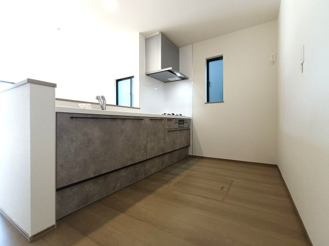 吉川市　中曽根2丁目　新築戸建　全3棟のキッチン|キッチンです