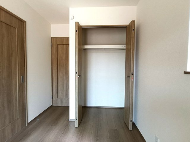 吉川市　中曽根2丁目　新築戸建　全3棟の収納|たっぷりとした収納スペースです