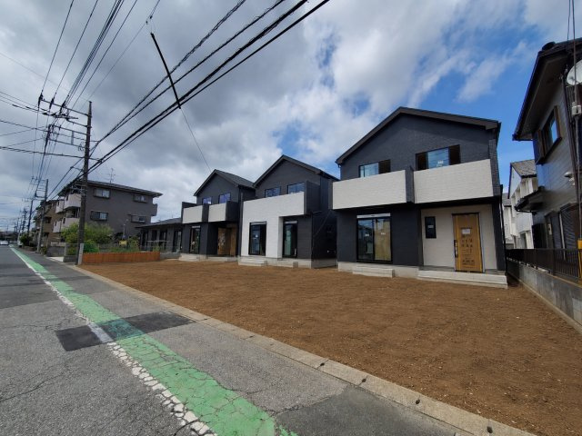 吉川市　中曽根2丁目　新築戸建　全3棟の外観|外観です