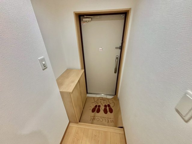 ｃｏｎｔｉｎｅｎｔ花影Ⅰの玄関