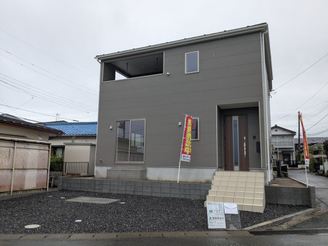 CRADLE GARDEN高崎市金古町第17の外観|高崎市金古町の新築戸建！落ち着いたカラーのシックな外観と開放感のあるバルコニーが魅力の住まいです。