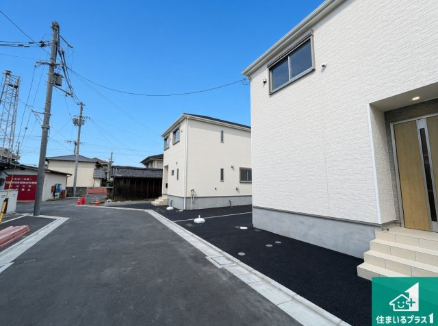 ■門真市江端町　第3期　新築一戸建ての前面道路含む現地写真|車通りの少ない前面道路！お子様がいらっしゃるご家族でも安心！