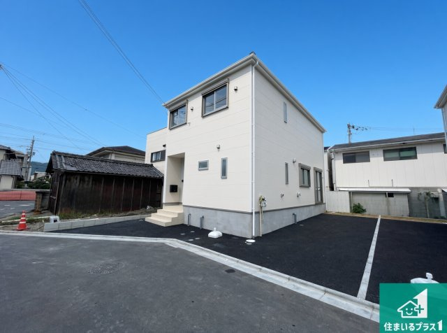 ■門真市江端町　第3期　新築一戸建ての外観|安心の10年保証！外観を美しく保ち、雨水で汚れを落とします！気になることがありましたら、お気軽にお問い合わせください！