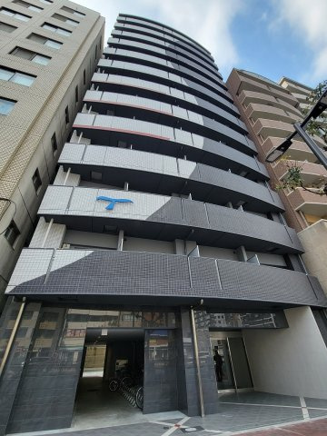 セレニテ難波リアンの外観