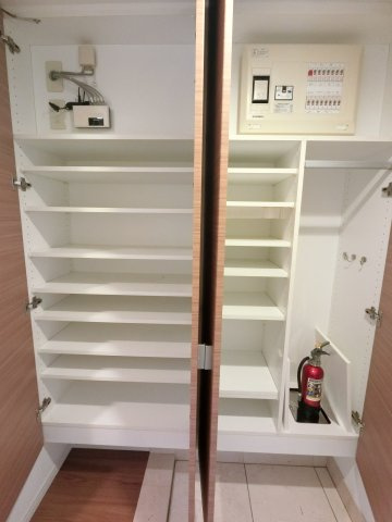 【玄関】