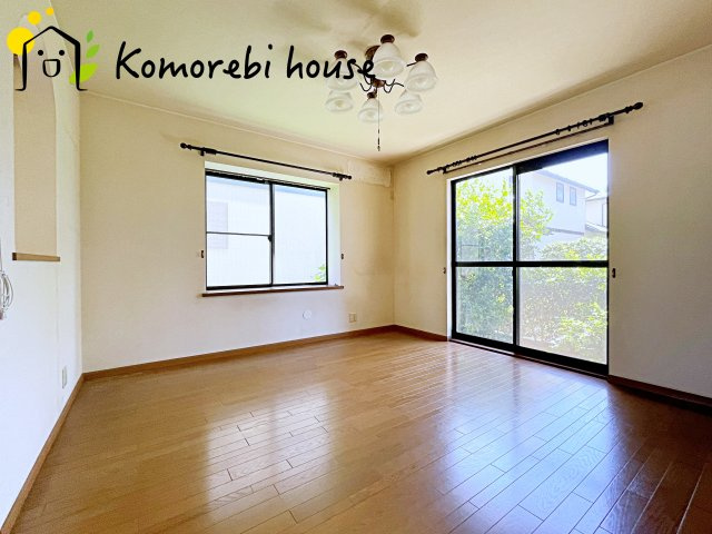 上尾市上　01期R　中古戸建の居間・リビング|26.5.30　撮影済み