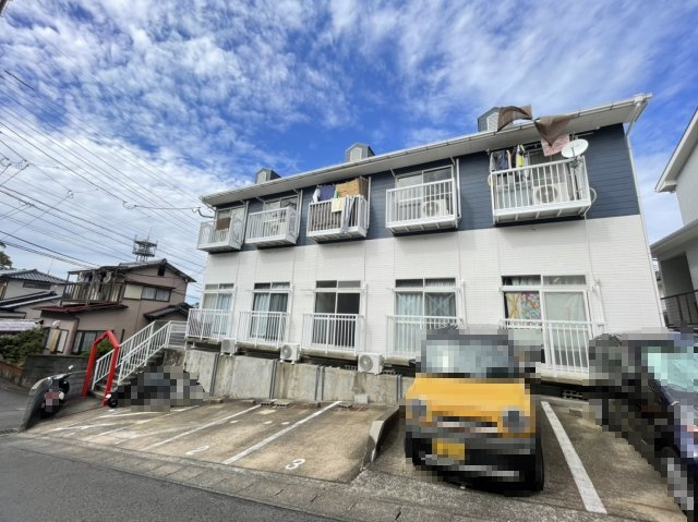 スカイハイツの駐車場