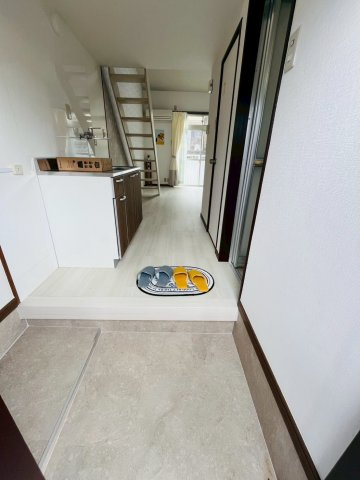 スカイハイツの玄関
