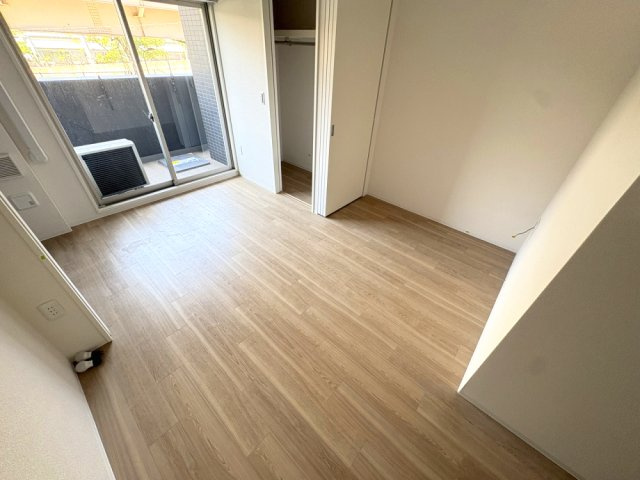 【居間・リビング】プレリスＮＥＯ大阪十三エルヴィオン