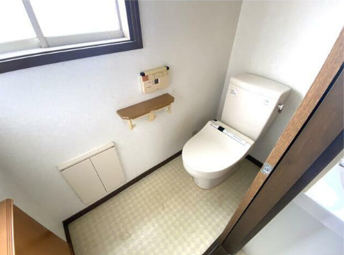龍ヶ崎市城ノ内戸建のトイレ