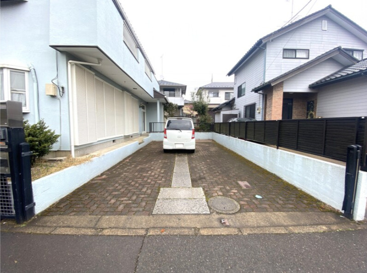 龍ヶ崎市城ノ内戸建の駐車場