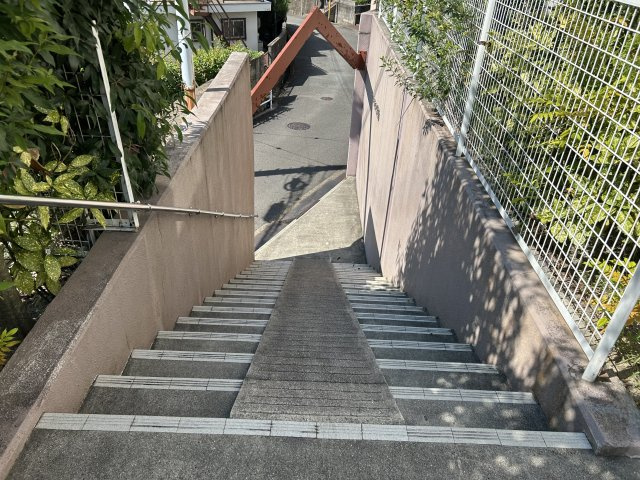サンライズ生駒のエントランス