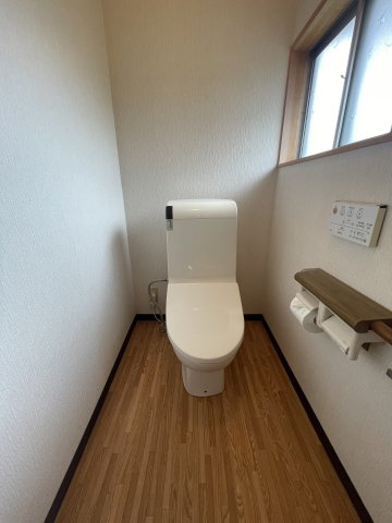 上野町　中古住宅のトイレ