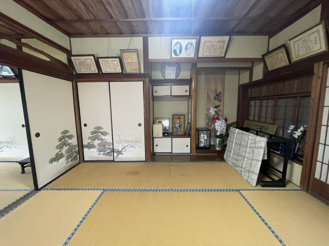 上野町　中古住宅の和室