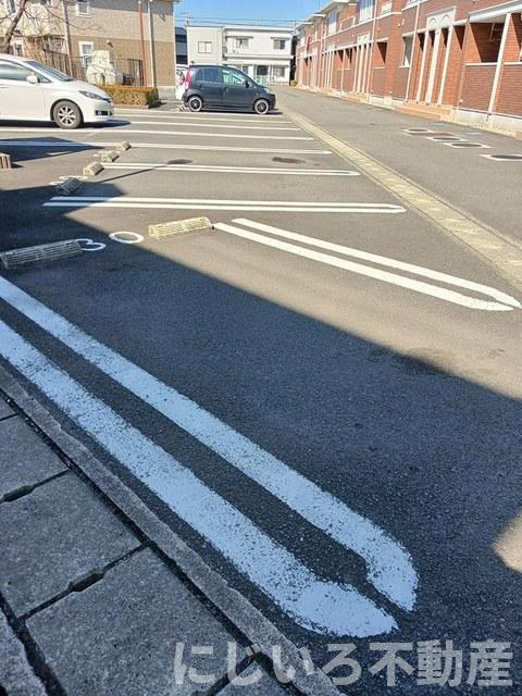 アンジェリカEの駐車場