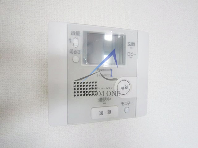 ロワールＦ|モニター付きインターホンです。