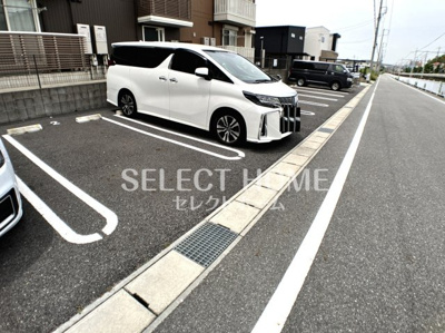 【駐車場】 | ブリーゼⅢ | 駐車場です