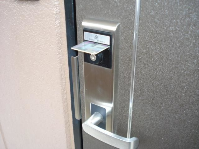 グランディール　パピヨンの玄関