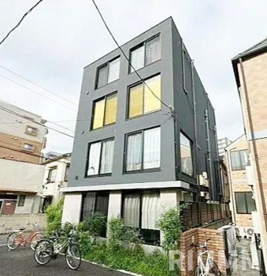 【エントランス】 | ｔｒｉａｓ２２０