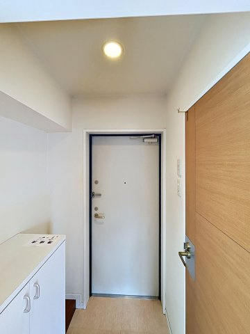 ラフィネ樺島の玄関