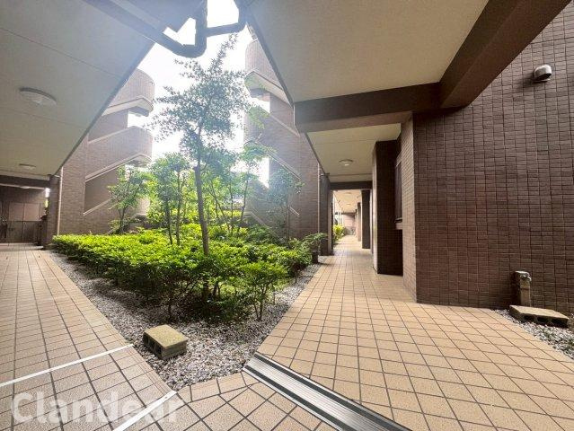 コスモ平井南リバータウンの庭|ドキドキの新生活も、安心してスタート。ぴったりの住まいを見つけませんか？クランディアが一緒に住まい選びをサポートします‼　まずは、お気軽にお問合せください　＃クランディア