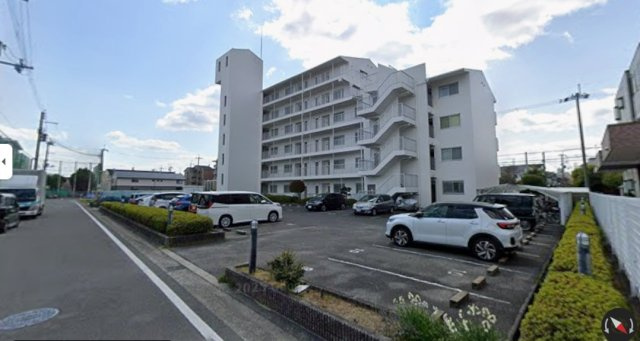 ロアジール西口駐車場