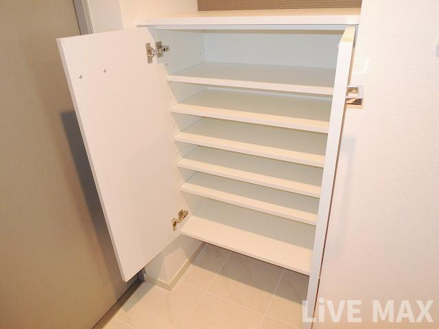 【収納】ジュネーゼグラン本町East