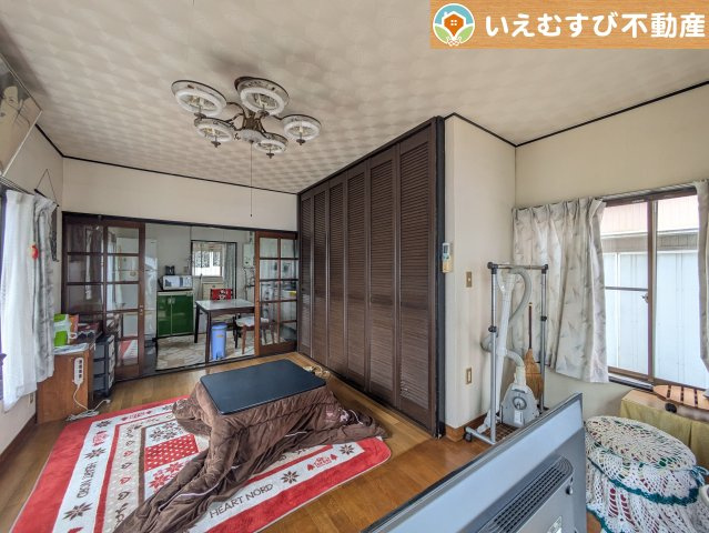 熊谷市樋春　中古戸建の居間・リビング