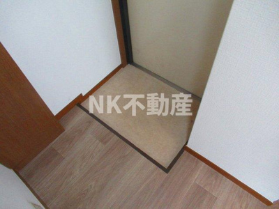 【玄関】 | スペランツァデリーティア（吉田賃貸） | 収納もある玄関です