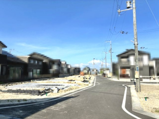 【前面道路含む現地写真】 | 大津市雄琴5丁目11　新築戸建