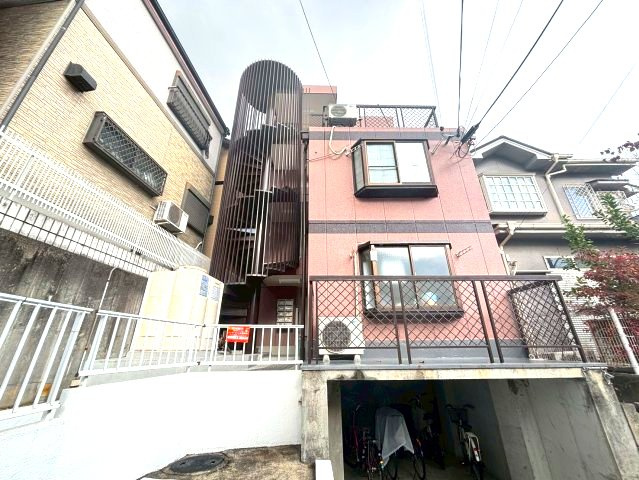 ウィズテリア東阪田の外観