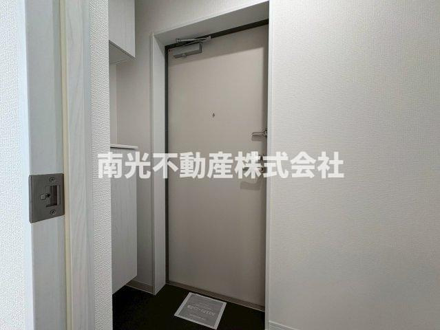 D porta refinardの玄関