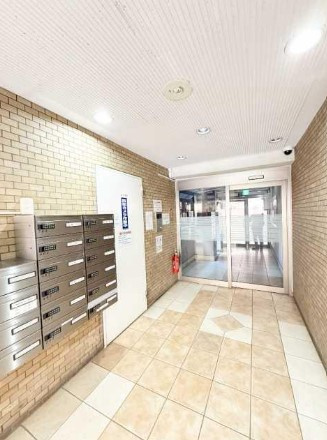 ハイツ両国駅前のロビー|ドキドキの新生活も、安心してスタート。ぴったりの住まいを見つけませんか？クランディアが一緒に住まい選びをサポートします‼　まずは、お気軽にお問合せください　＃クランディア